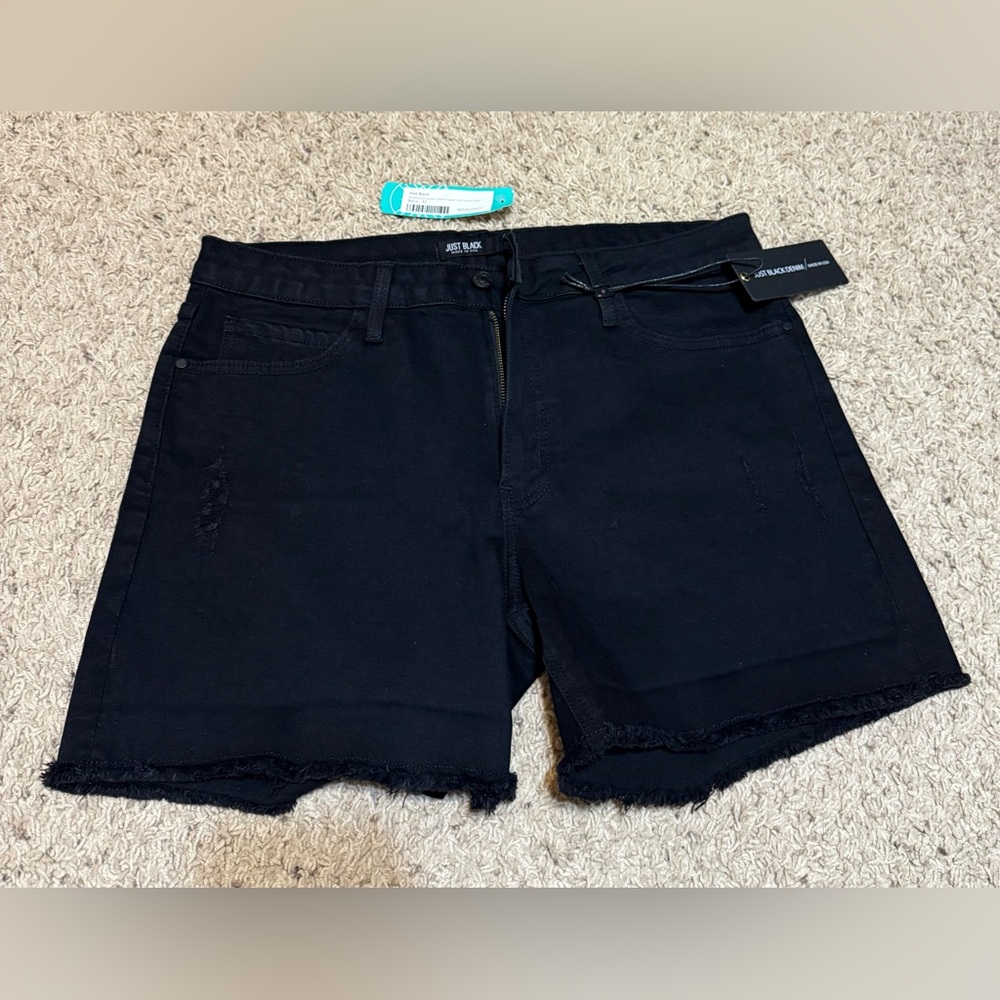 Just Black shorts, Romeo Distressed Cuffed Frayed Hem Denim Short, size 31.